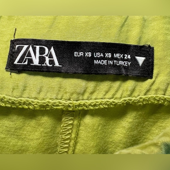 Zara Long Skirt in Lime Green with Slit and Ruching; XS - Picture 5 of 7